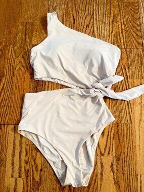 OYSHO WOMENS WHITE ONE SHOULDER CUT OUT ONE PIECE SWIMSUIT SIZE M